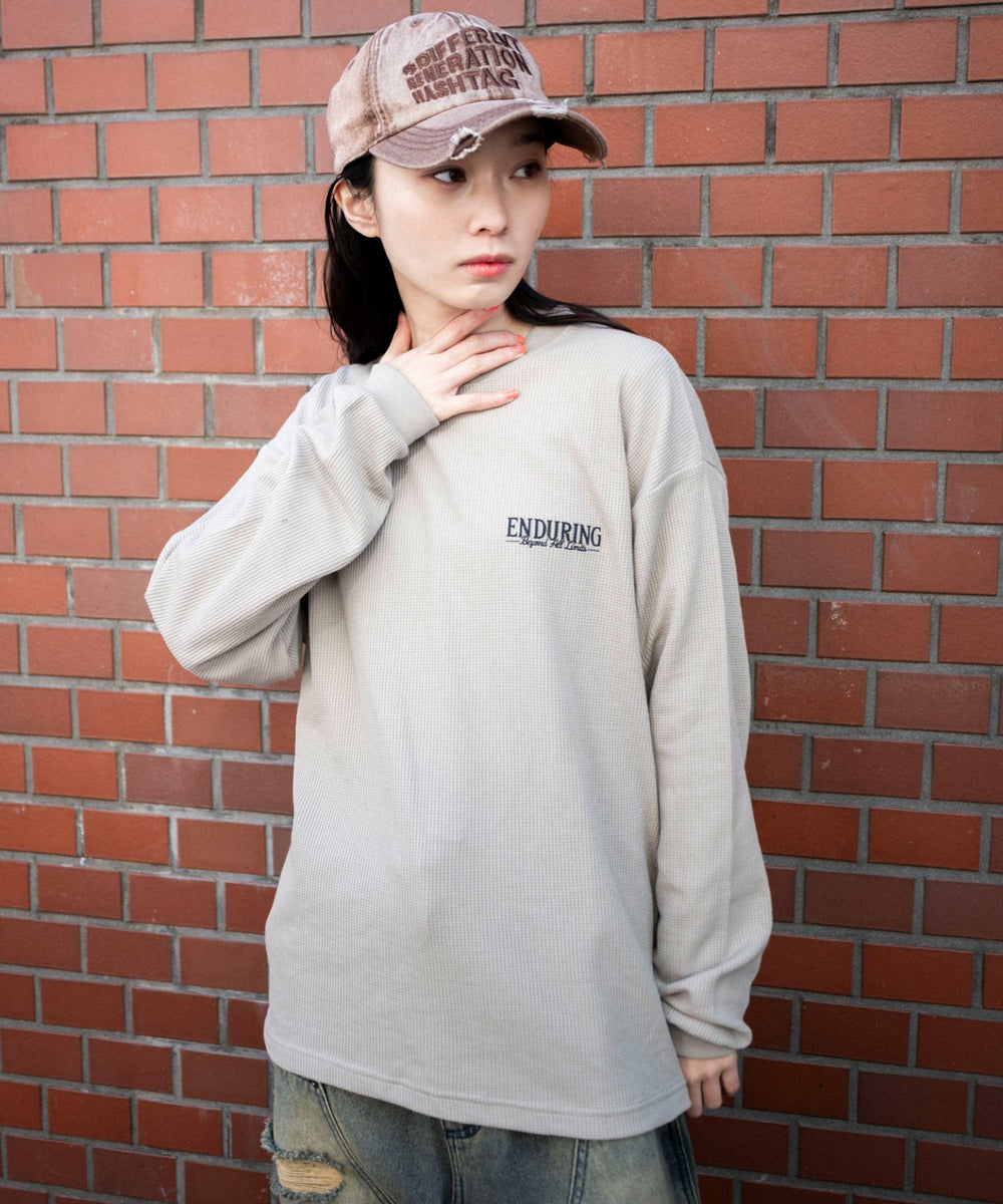 ベージュソノタ　モデル:161cm M着用