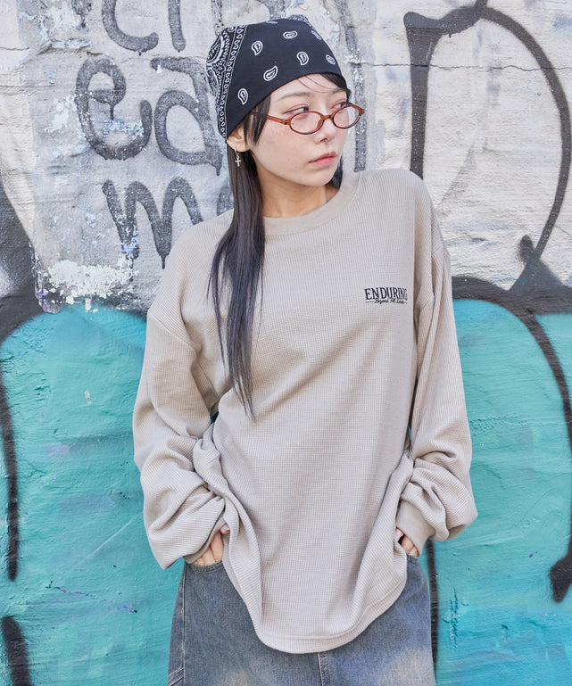 ベージュソノタ　モデル:159cm L着用