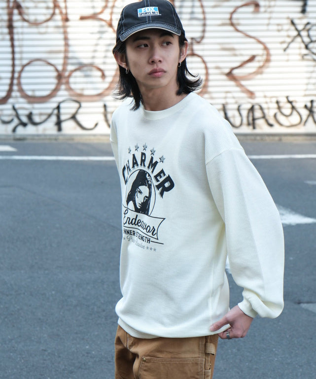 オフホワイト　モデル:175cm L着用