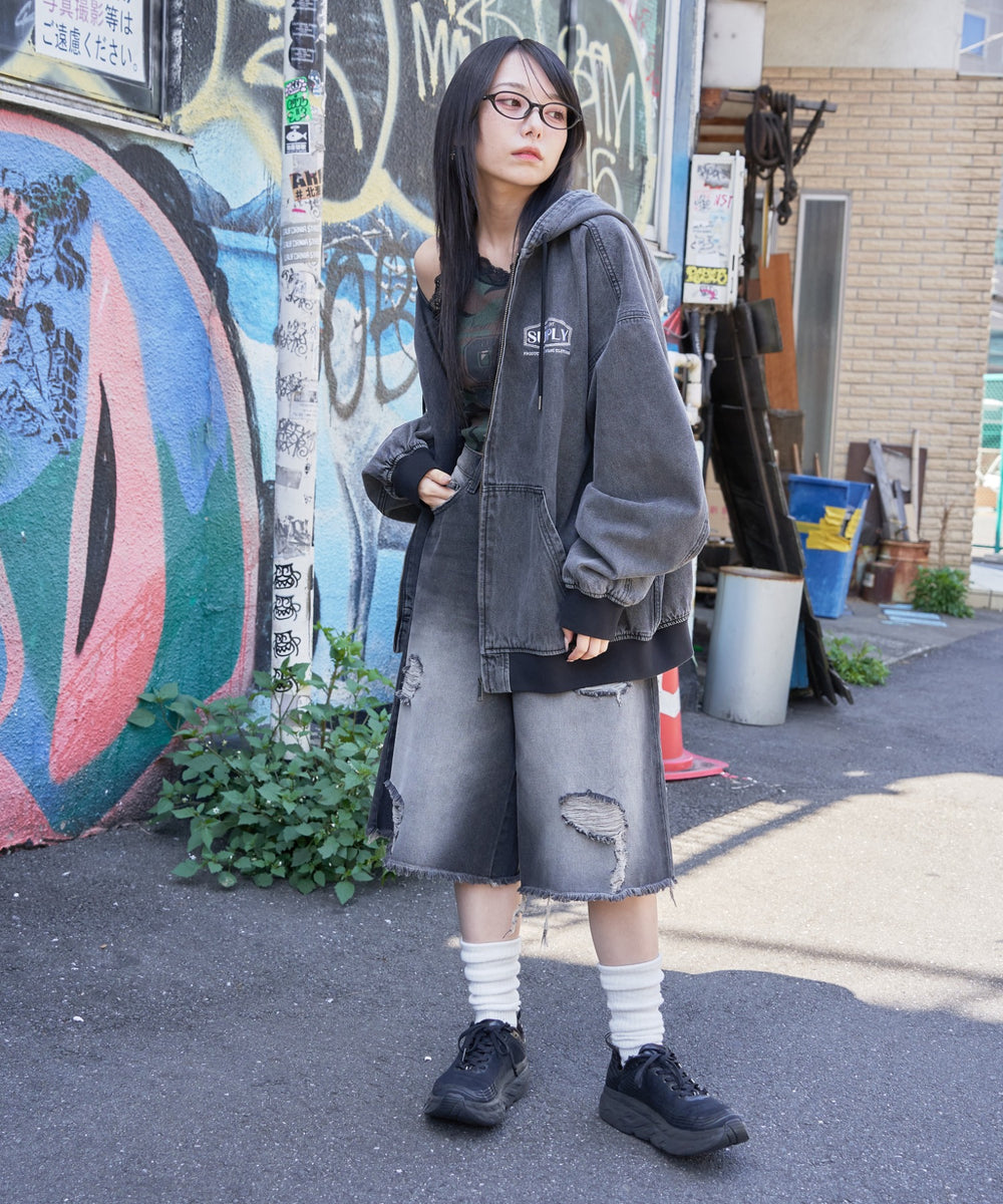 デニムブラックソノタモデル：159cm L着用