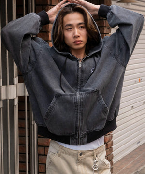 デニムブラックソノタモデル：175cm L着用