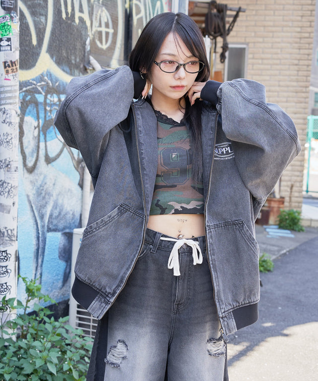 デニムブラックソノタモデル：159cm L着用