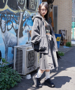 デニムブラックソノタモデル：159cm L着用