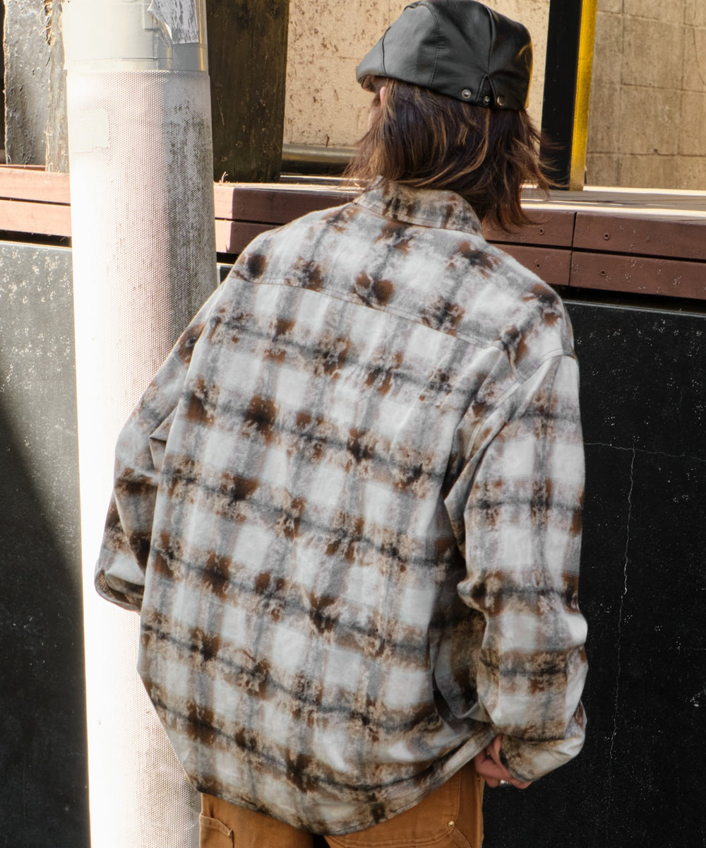 ブラウン モデル：175cm F着用