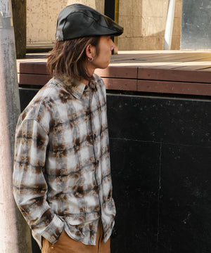 ブラウン モデル：175cm F着用