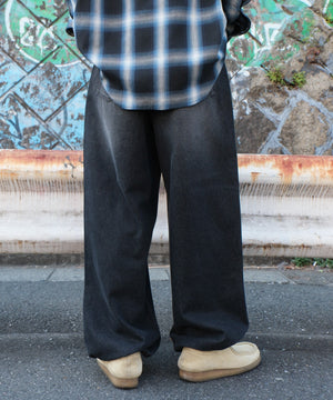 デニムブラックソノタ モデル：175cm L着用