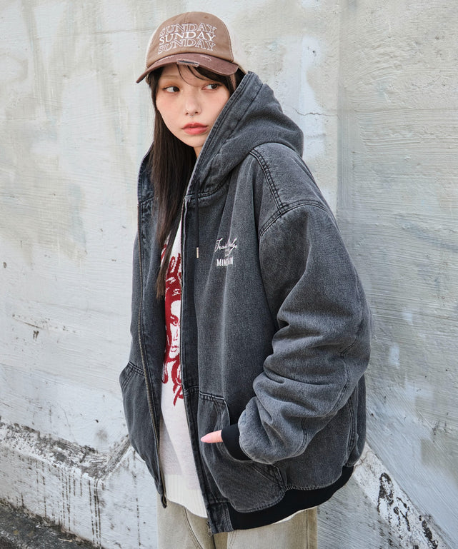 デニムブラックソノタ モデル：159cm M着用