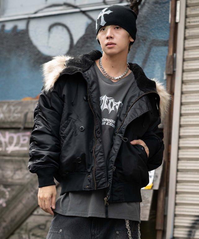 ブラック モデル：175cm L着用