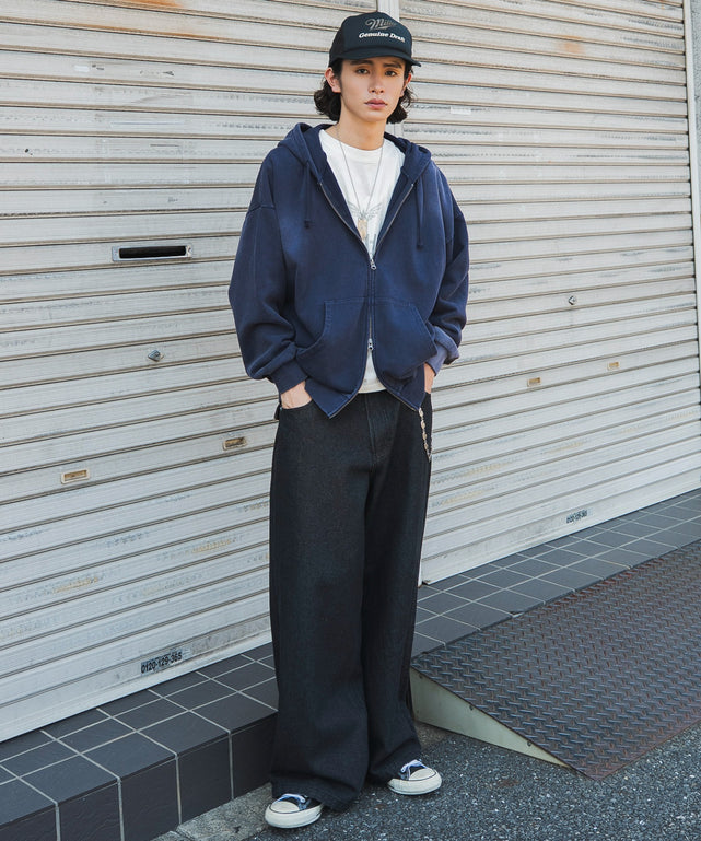 ネイビー モデル：182cm L着用