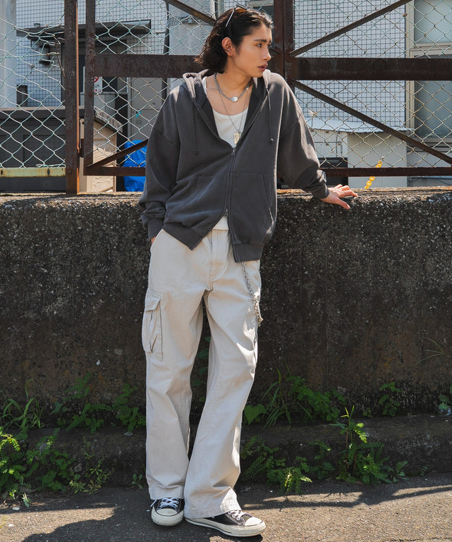 チャコール モデル：182cm L着用