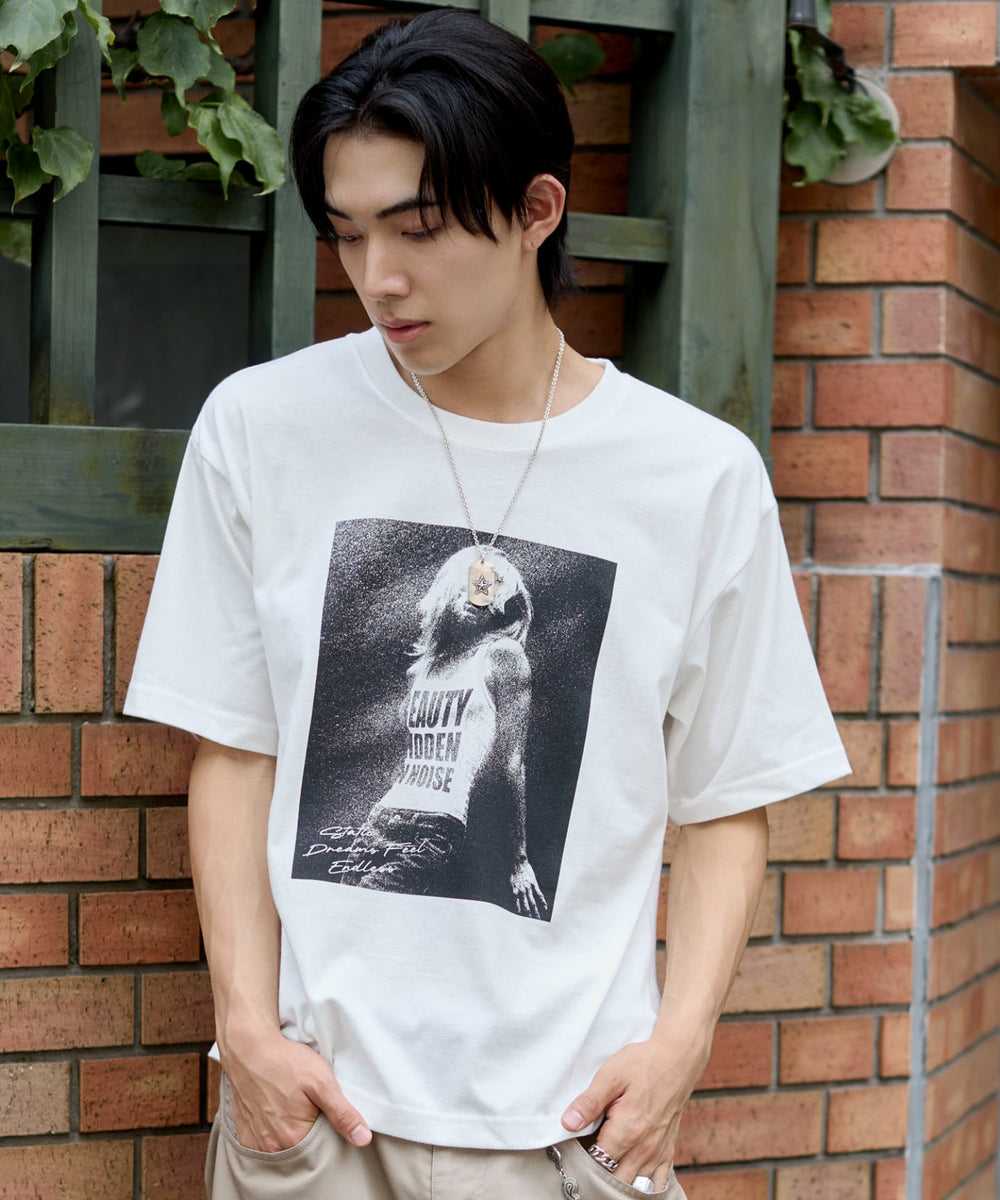 ホワイト　モデル：175cm L着用　