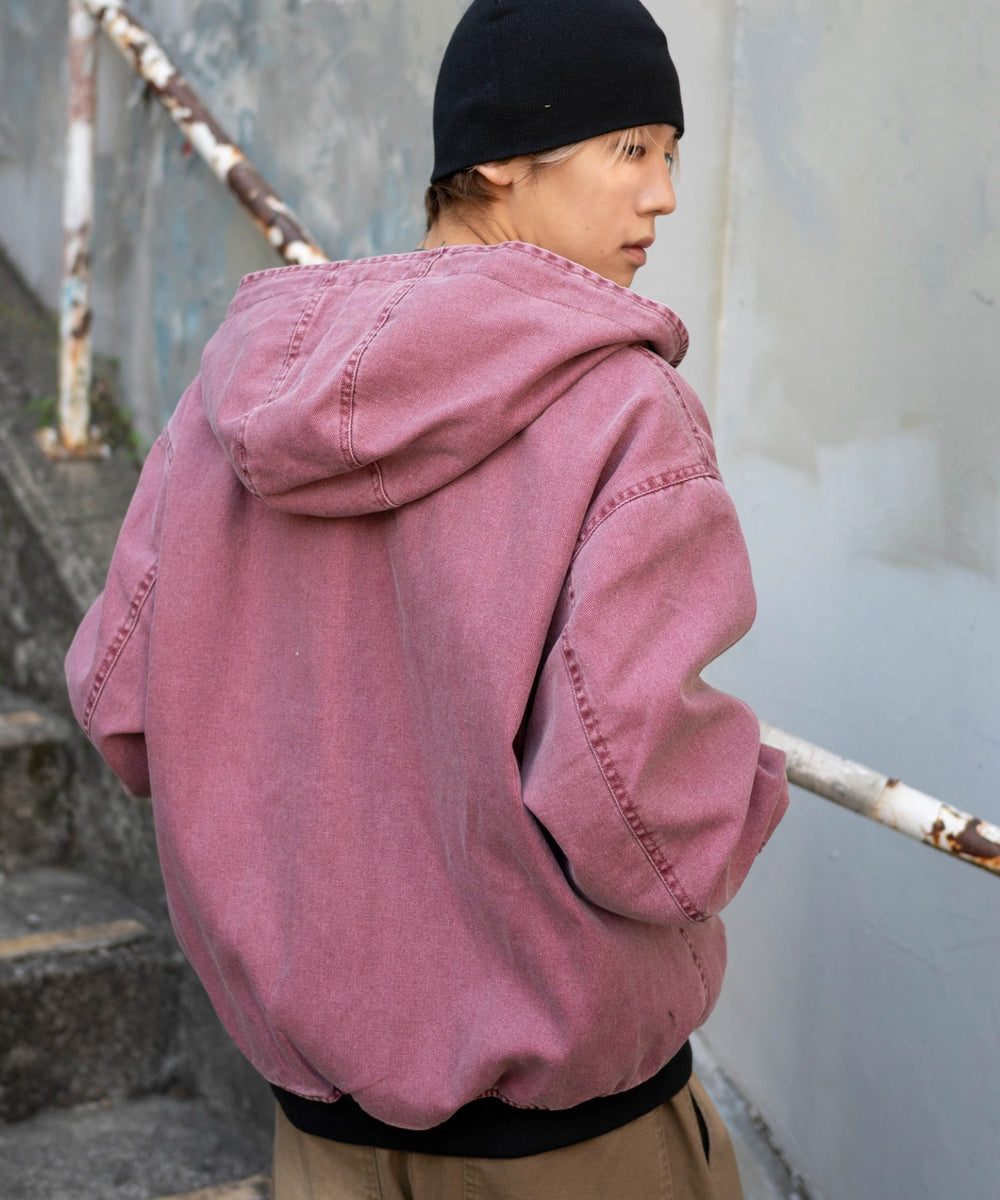 ピンク モデル：175cm L着用