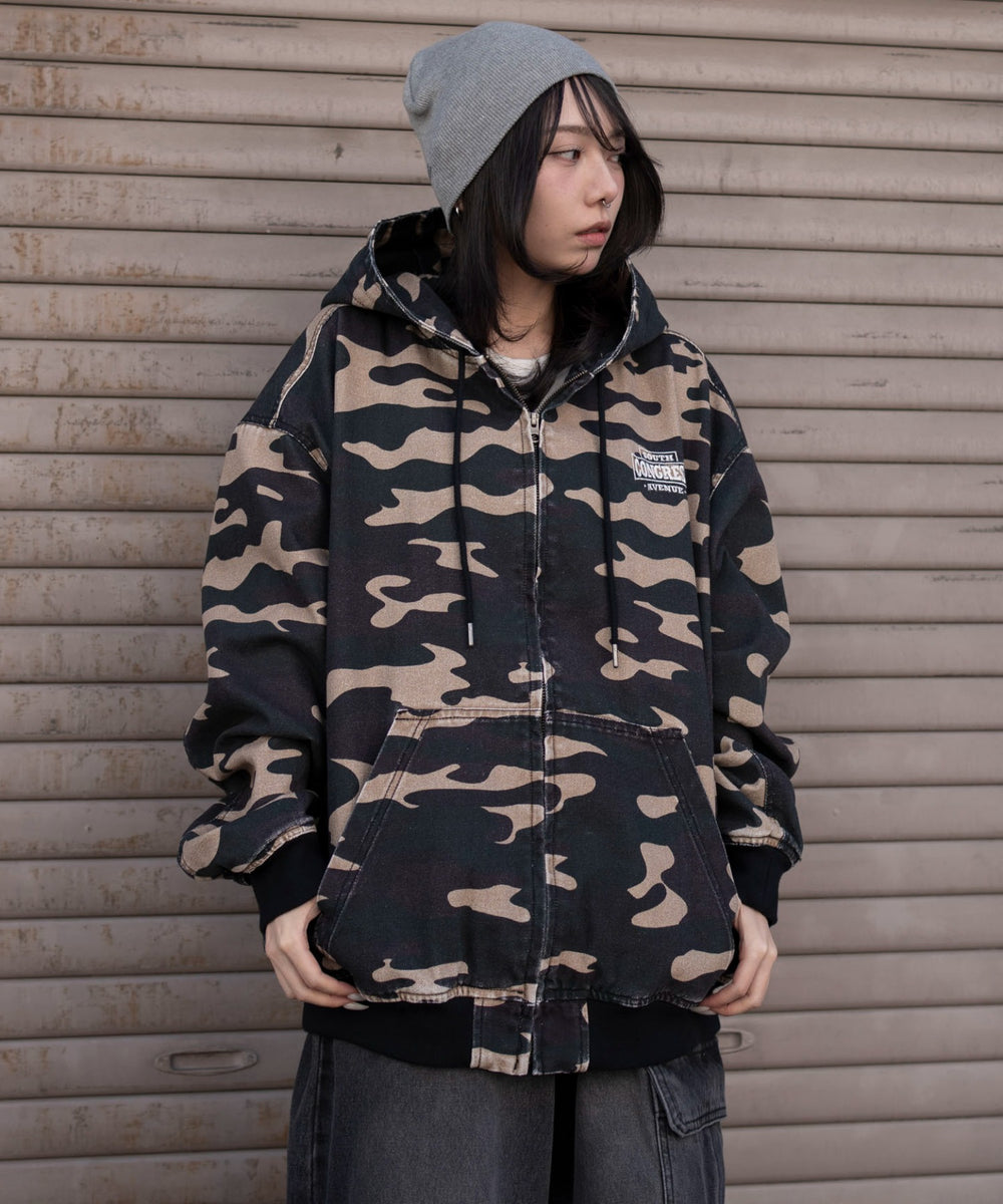 柄１　モデル：159cm L着用