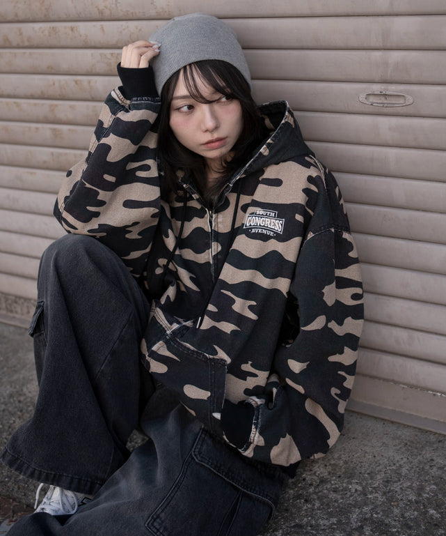 柄１　モデル：159cm L着用