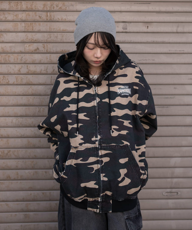 柄１　モデル：159cm L着用