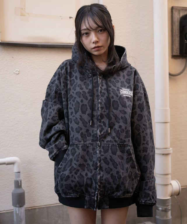 柄２　モデル：159cm L着用