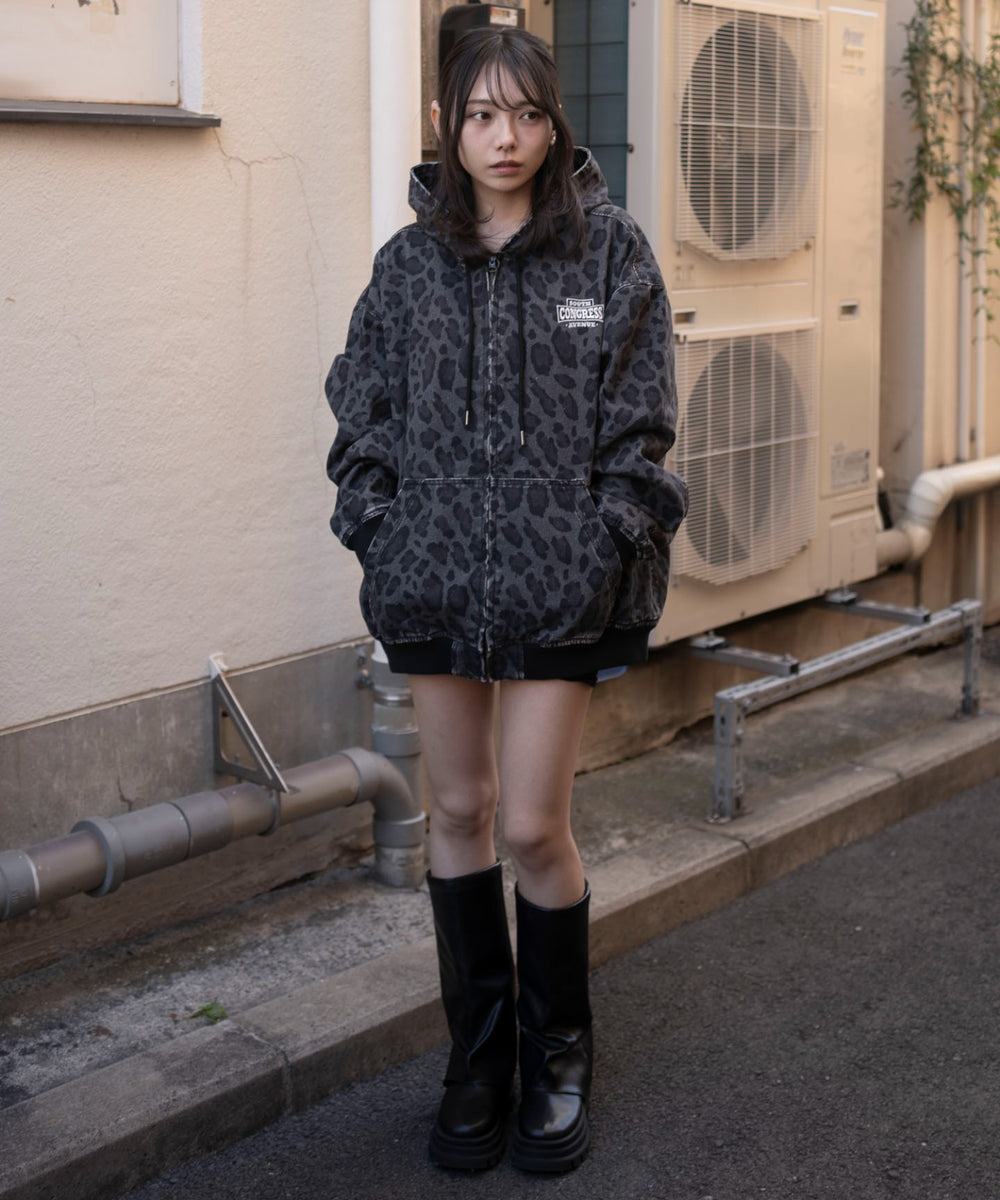 柄２　モデル：159cm L着用