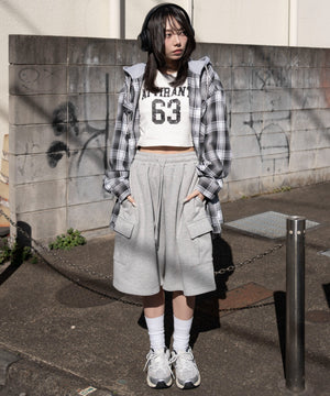 ブラックチェック１　モデル：159cm F着用