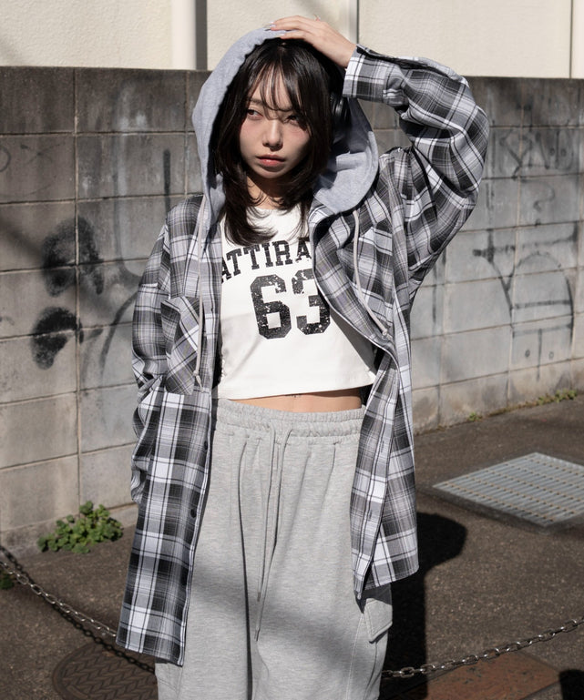 ブラックチェック１　モデル：159cm F着用