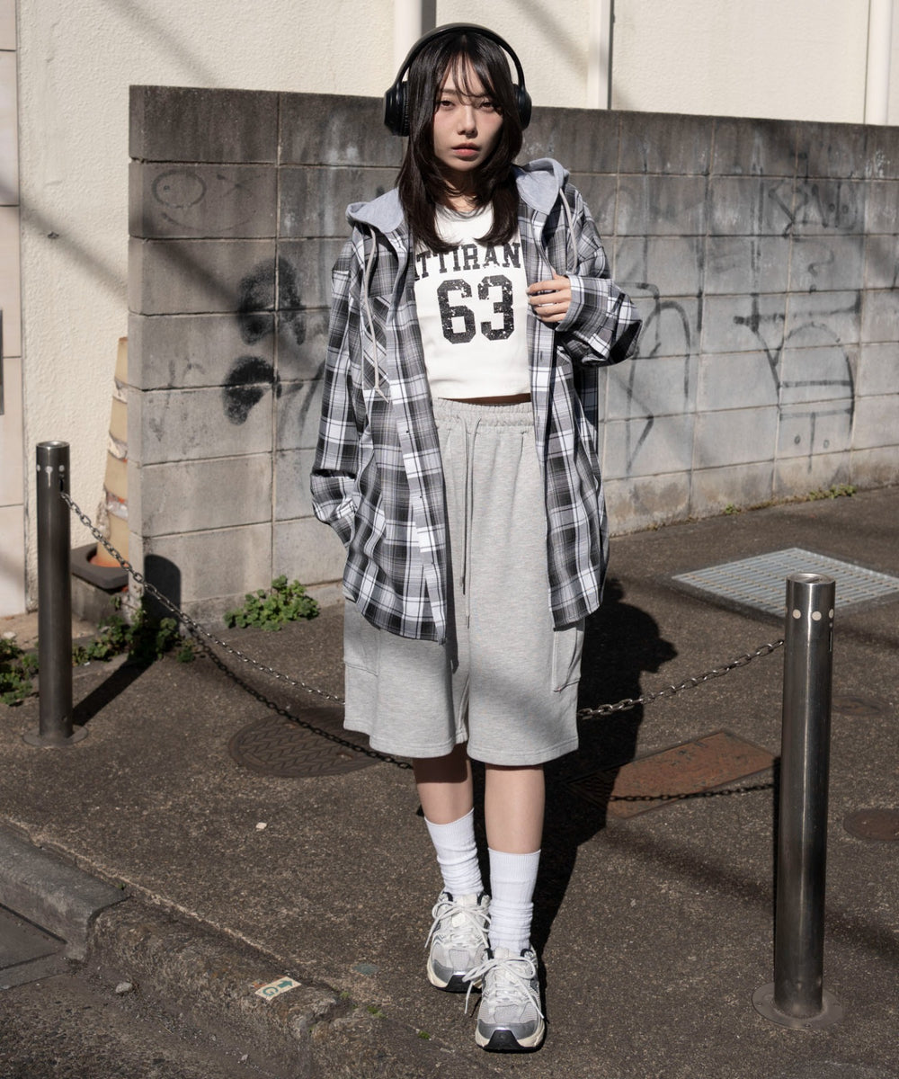 ブラックチェック１　モデル：159cm F着用