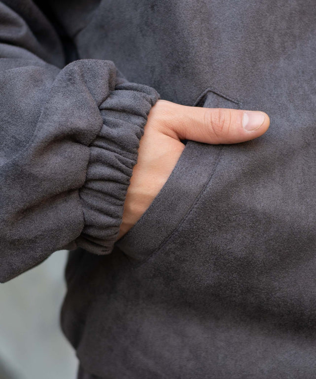 フェイクスウェードロゴスウィングトップ