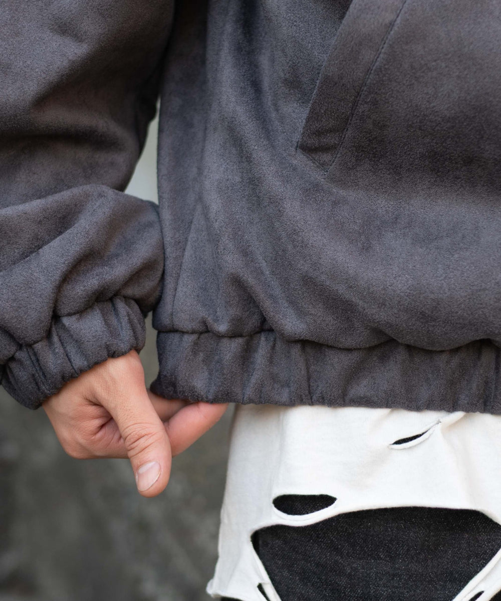 フェイクスウェードロゴスウィングトップ