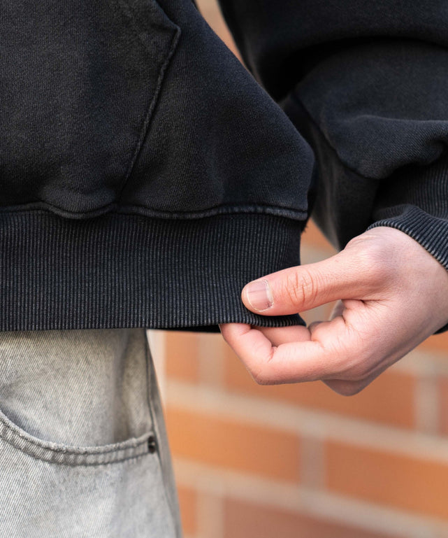 ブリーチファーグラフィックZIPパーカー