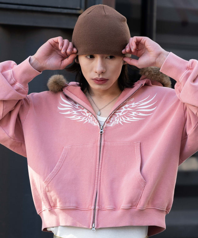 ピンク モデル：182cm L着用