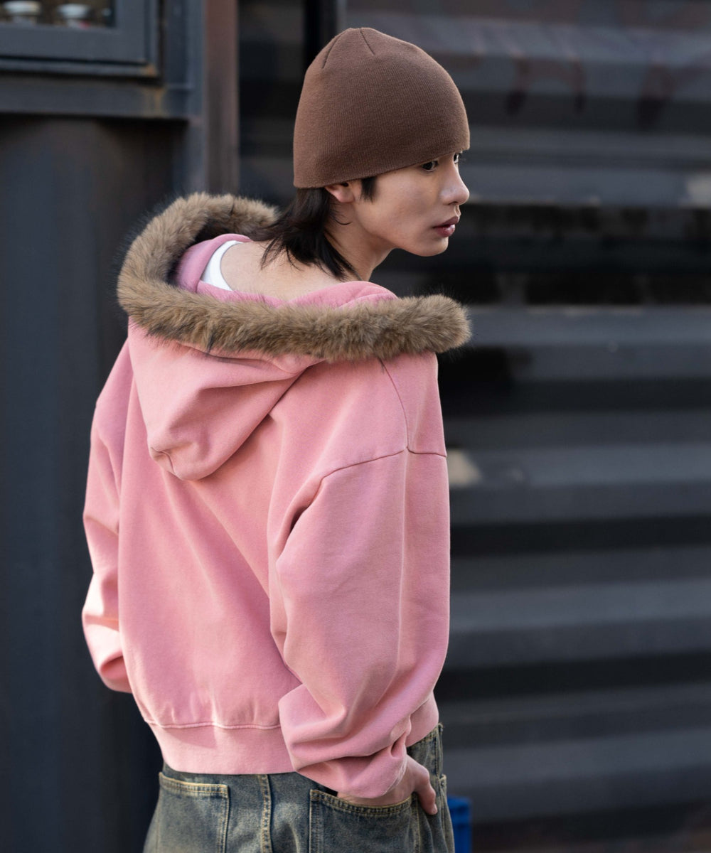 ピンク モデル：182cm L着用