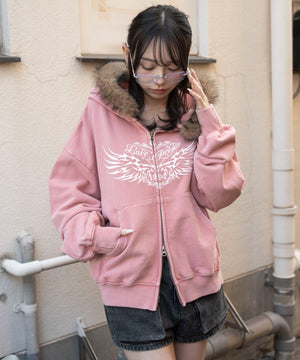 ピンク　モデル：159cm L着用