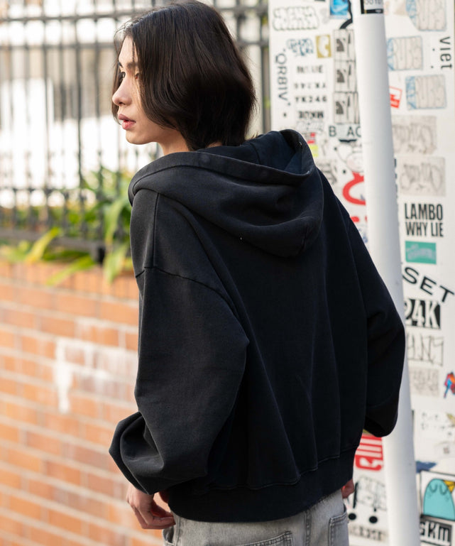 ブラックソノタ モデル：182cm L着用