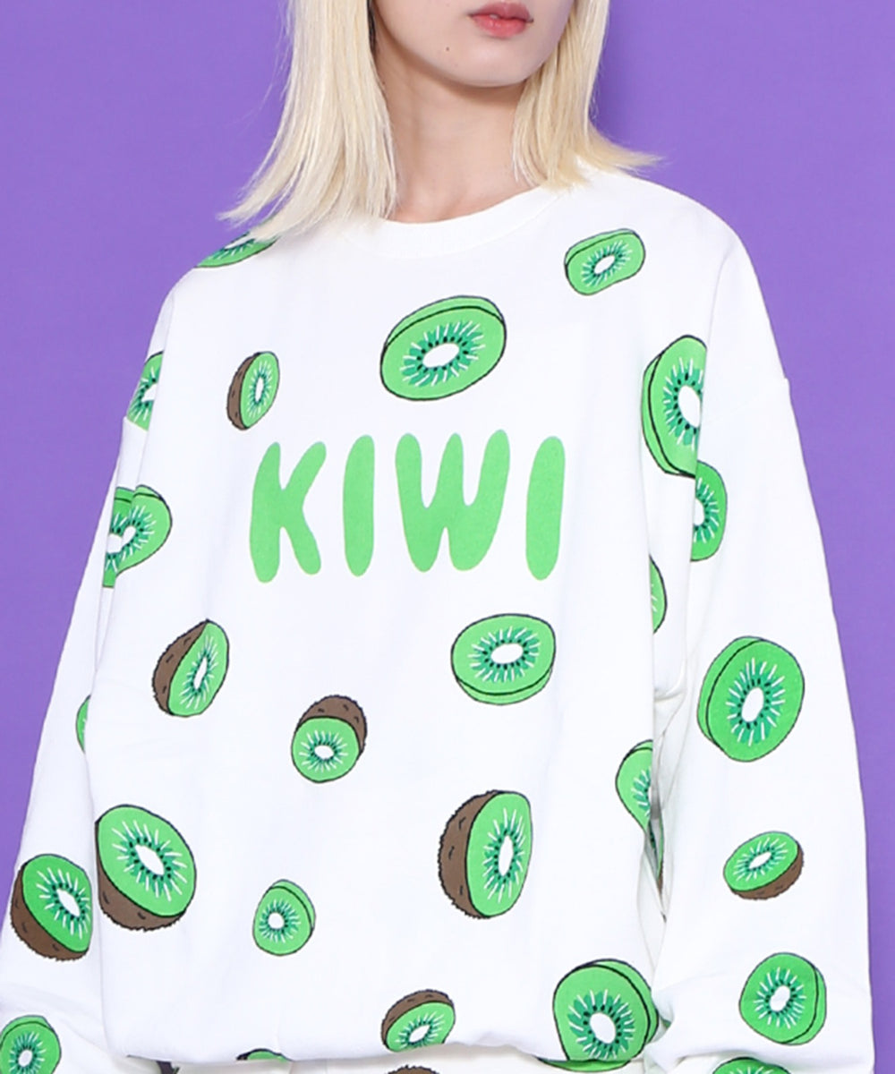 グリーン(キウイ) モデル：165㎝ ２着用