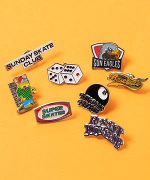 メタルピンバッジ