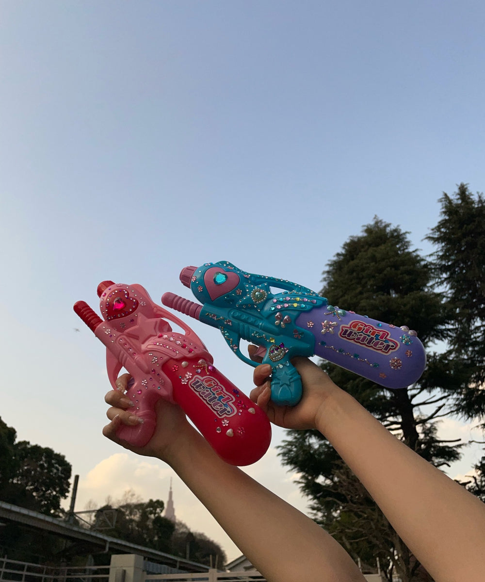 カラフル水鉄砲