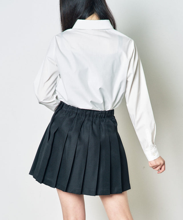 ホワイト　モデル：160cm　M着用