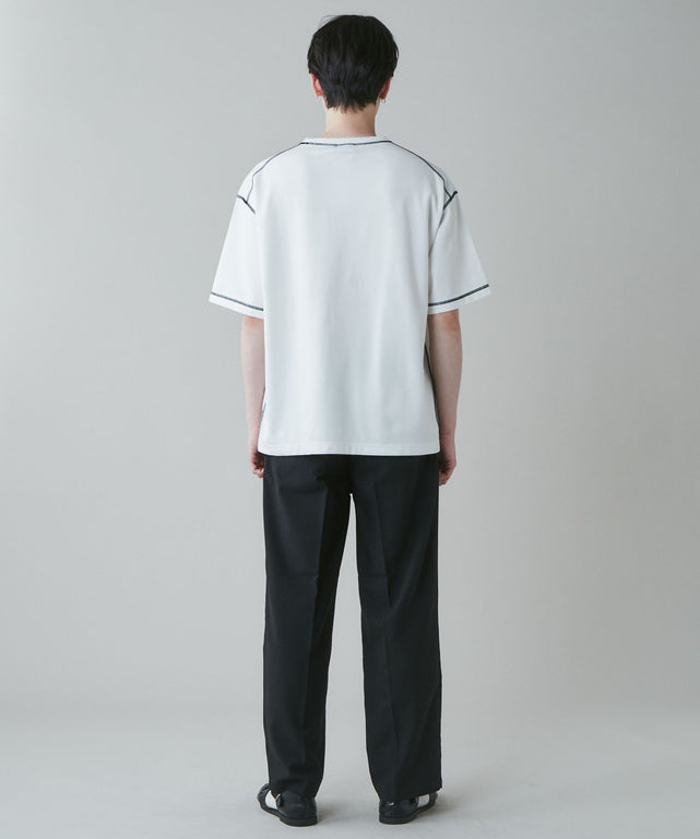 ホワイトその他 モデル：180cm L着用