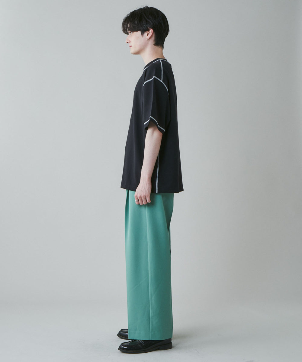 ブラックその他 モデル：180cm L着用