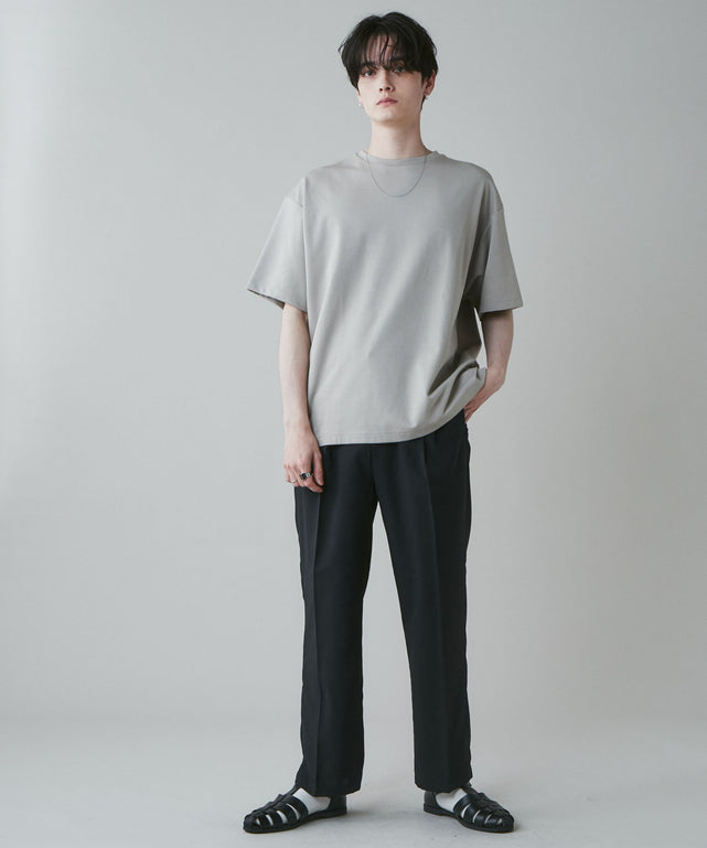 ベージュ モデル：180cm L着用