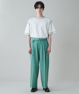 ホワイトその他 モデル：180cm L着用