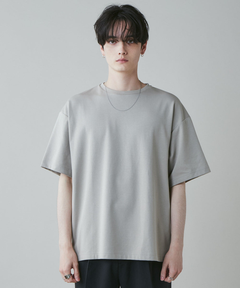 ベージュ モデル：180cm L着用