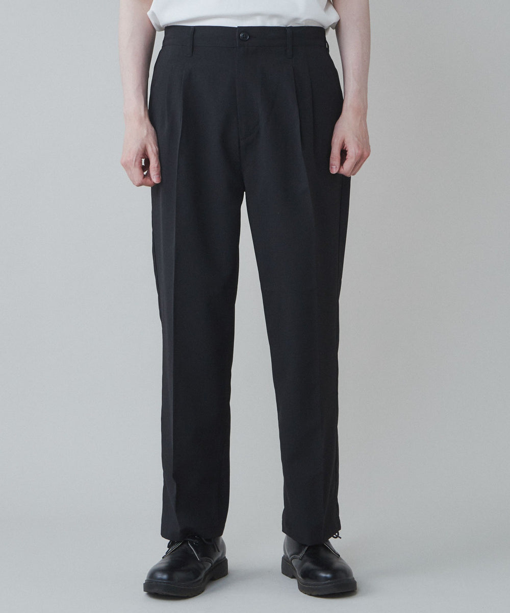 ブラック モデル：180cm L着用