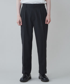 ブラック モデル：180cm L着用