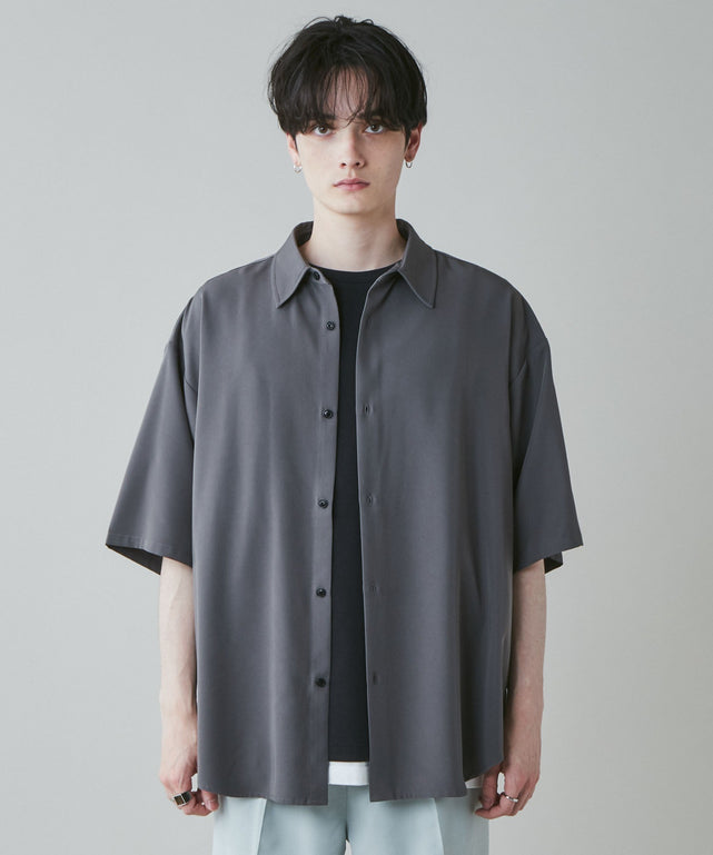 Dグレー モデル：180cm L着用