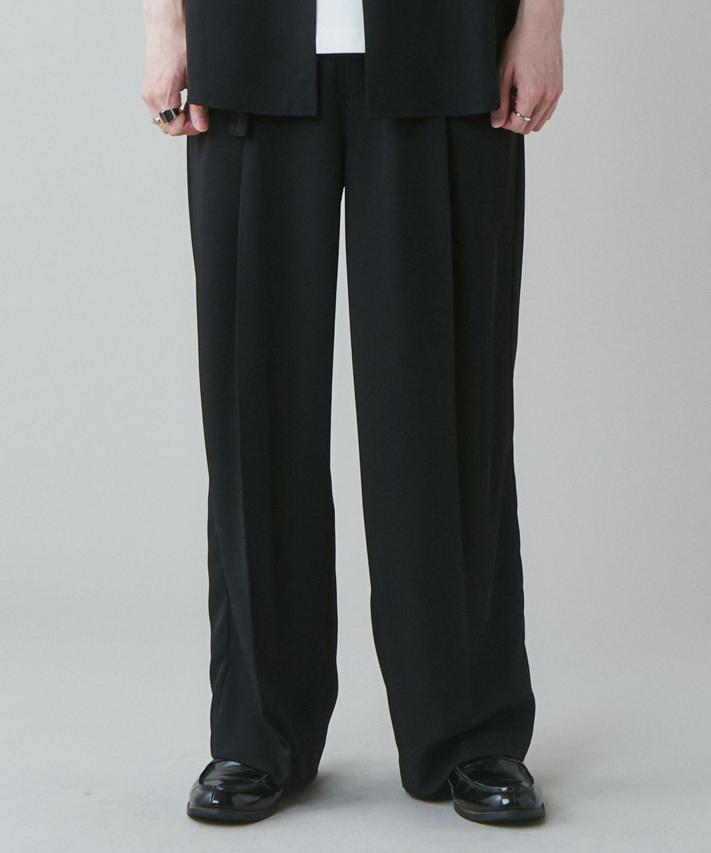 ブラック モデル：180cm L着用