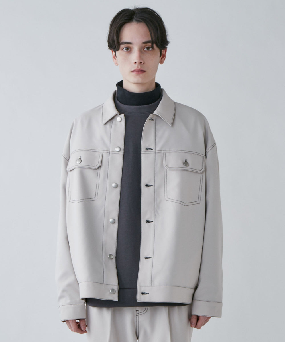 ホワイトアイボリー モデル：180cm L着用