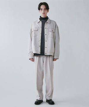 ホワイトアイボリー モデル：180cm L着用