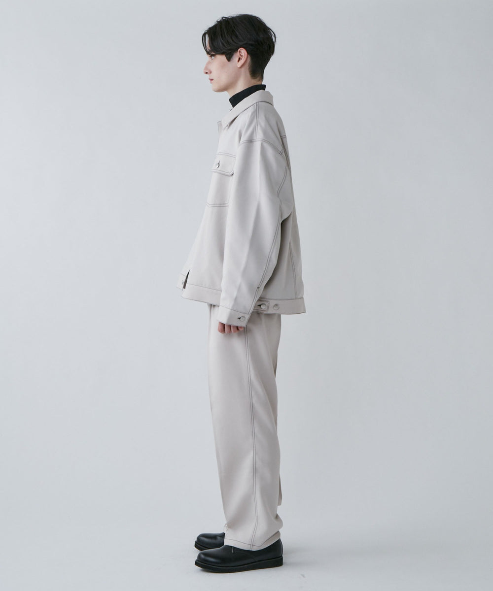 ホワイトアイボリー モデル：180cm L着用