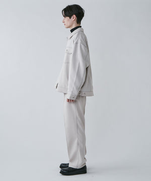 ホワイトアイボリー モデル：180cm L着用