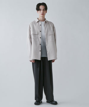 ホワイトアイボリー  モデル：180cm L着用