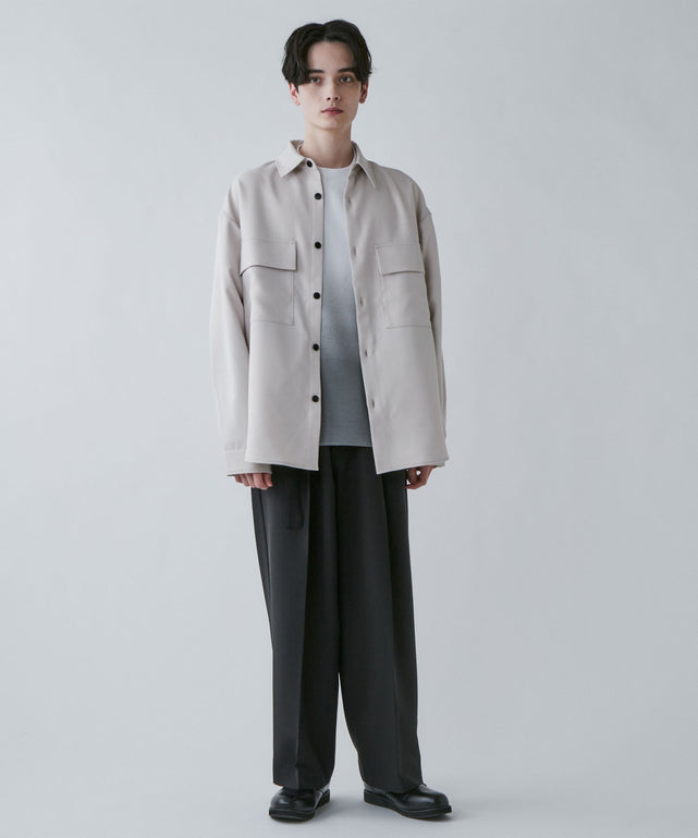 ホワイトアイボリー  モデル：180cm L着用